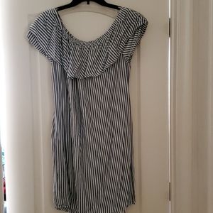 Off-shoulder summer dress